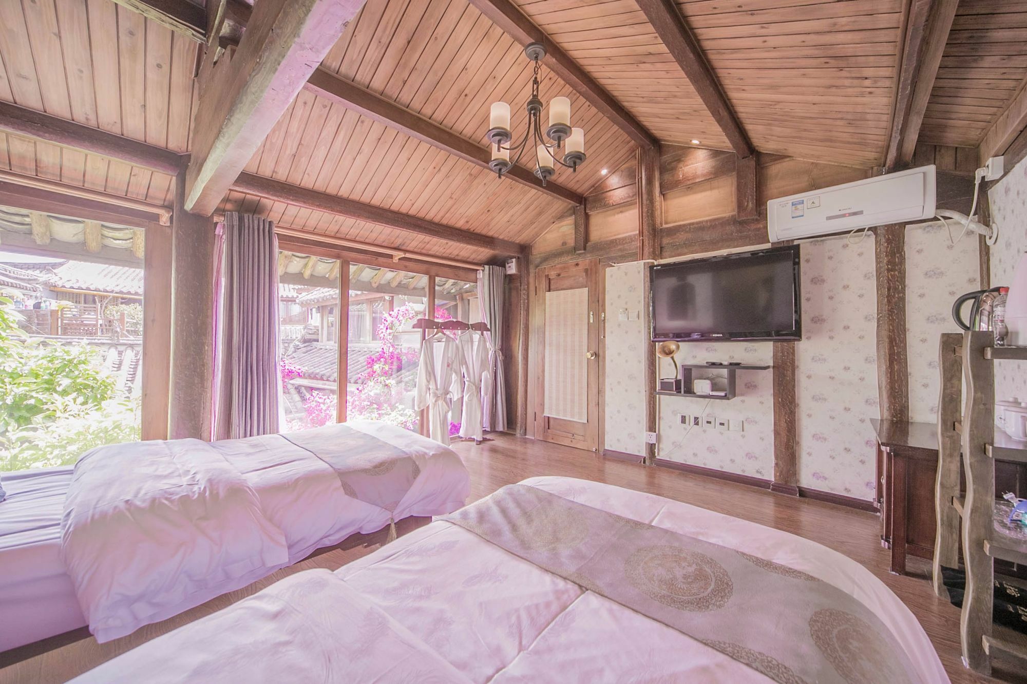 Lijiang Half Moon Bay Inn 外观 照片