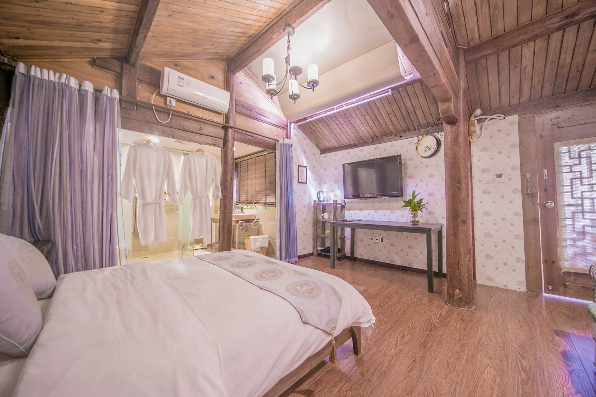 Lijiang Half Moon Bay Inn 外观 照片
