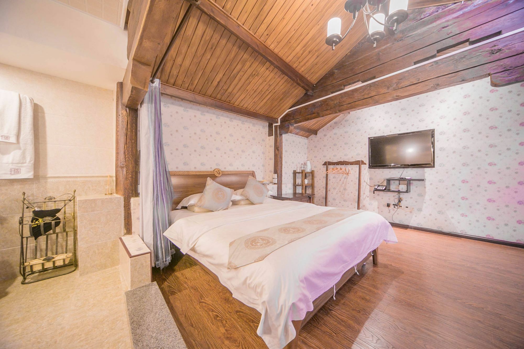 Lijiang Half Moon Bay Inn 外观 照片