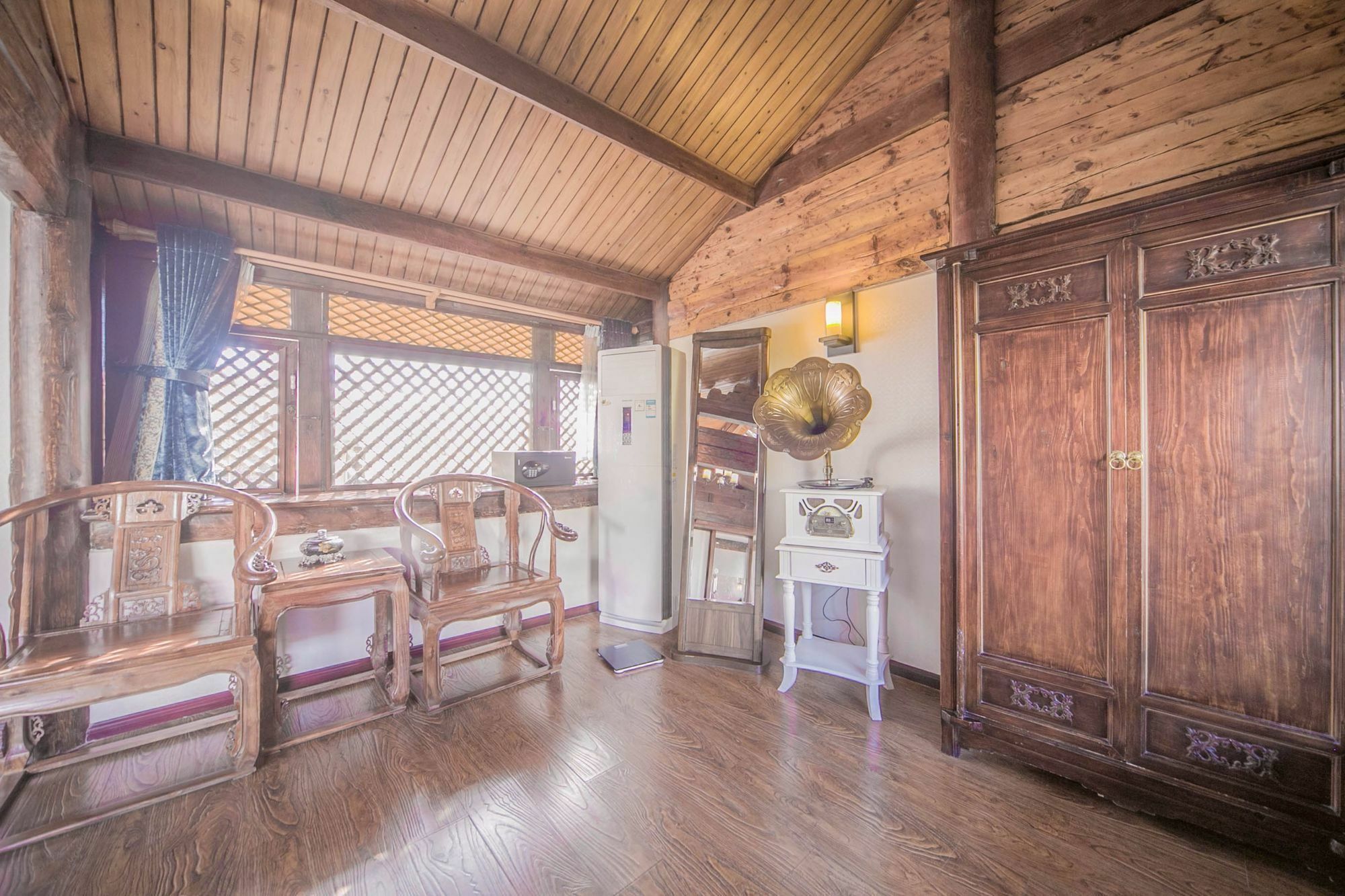 Lijiang Half Moon Bay Inn 外观 照片