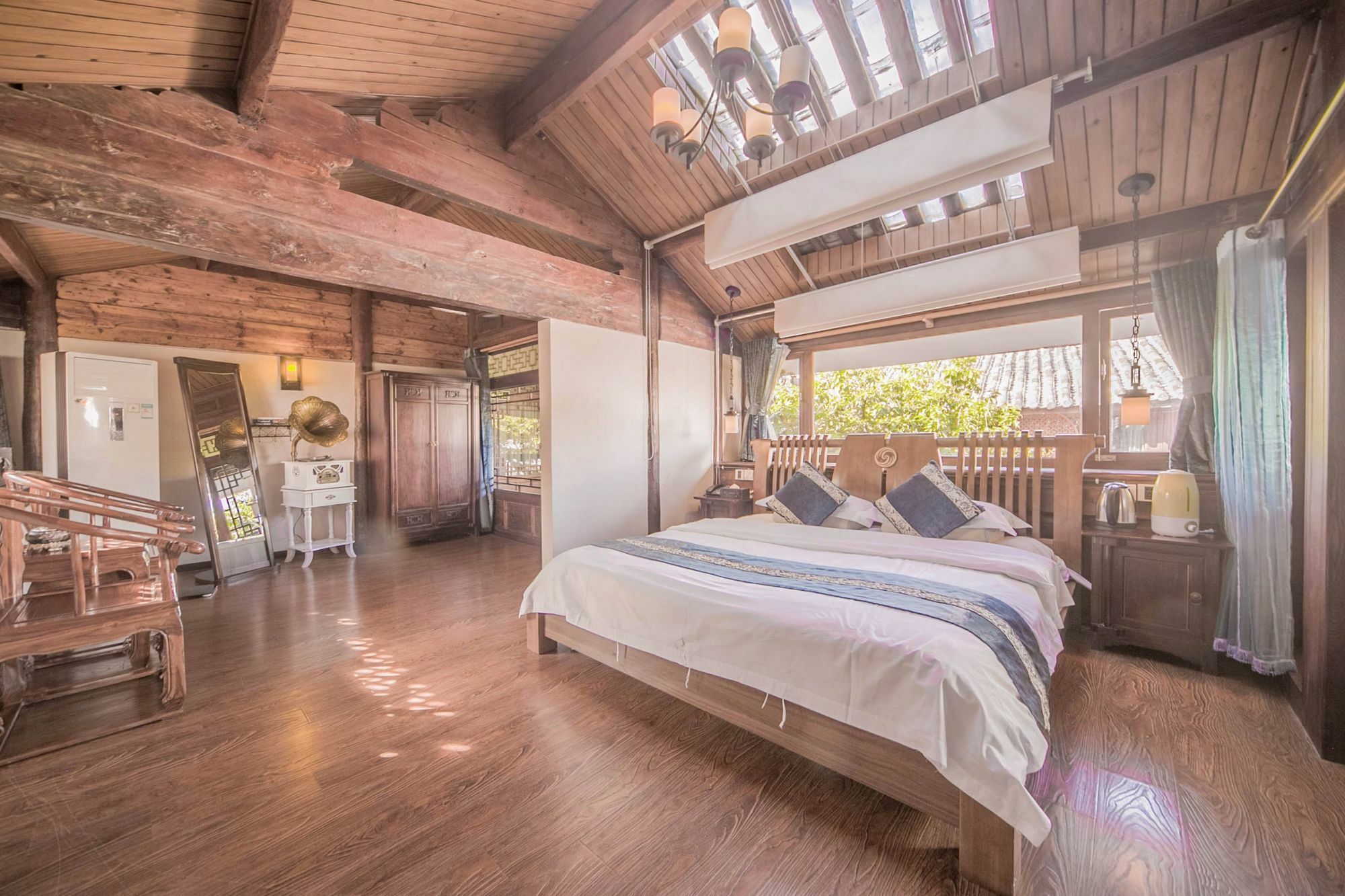 Lijiang Half Moon Bay Inn 外观 照片
