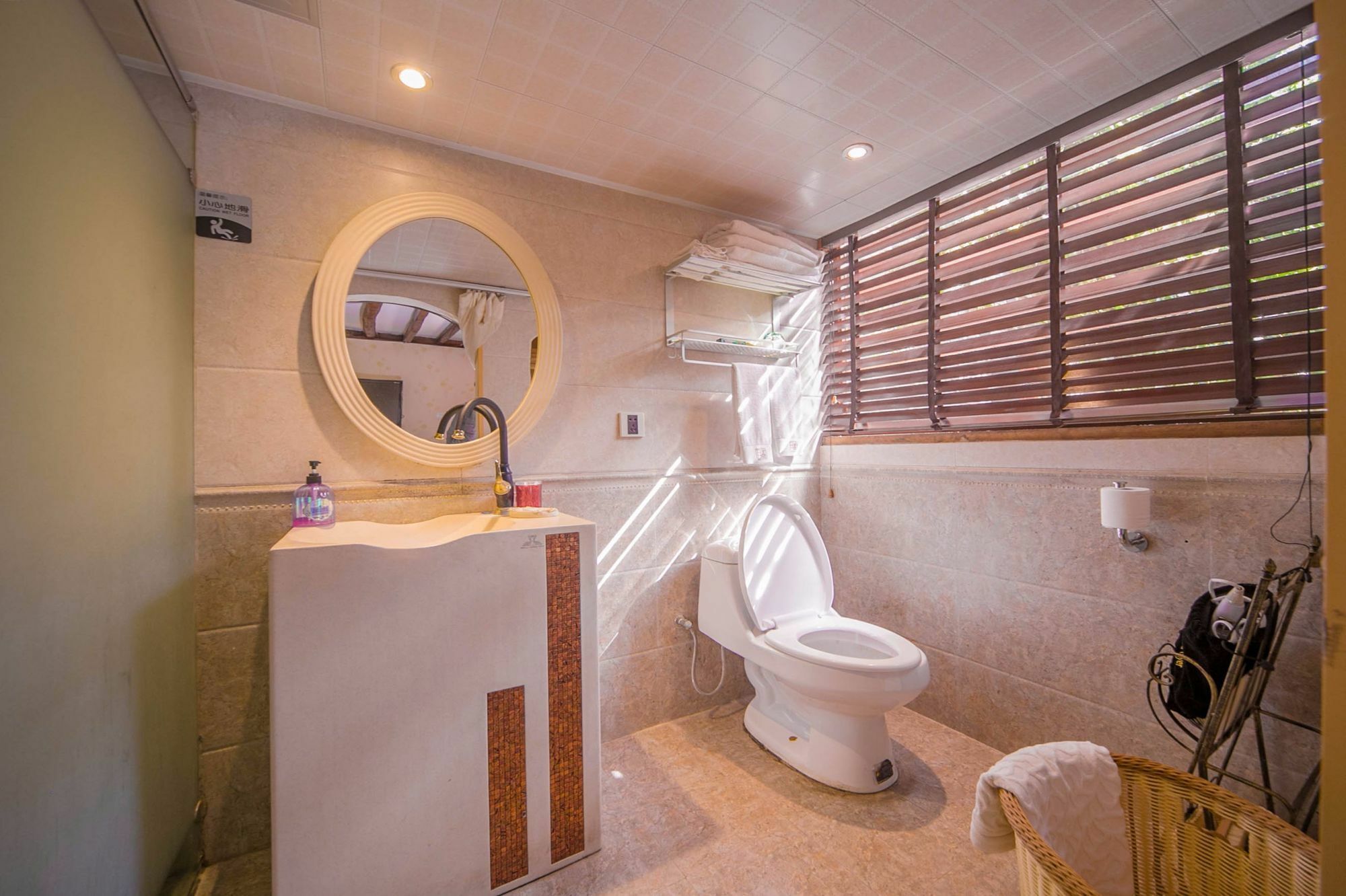 Lijiang Half Moon Bay Inn 外观 照片